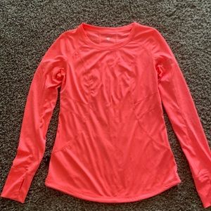 sportive shirt, orange, looks like new, wore it only 2 times